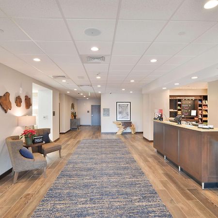 Hampton Inn & Suites Menomonie-Uw Stout Екстер'єр фото