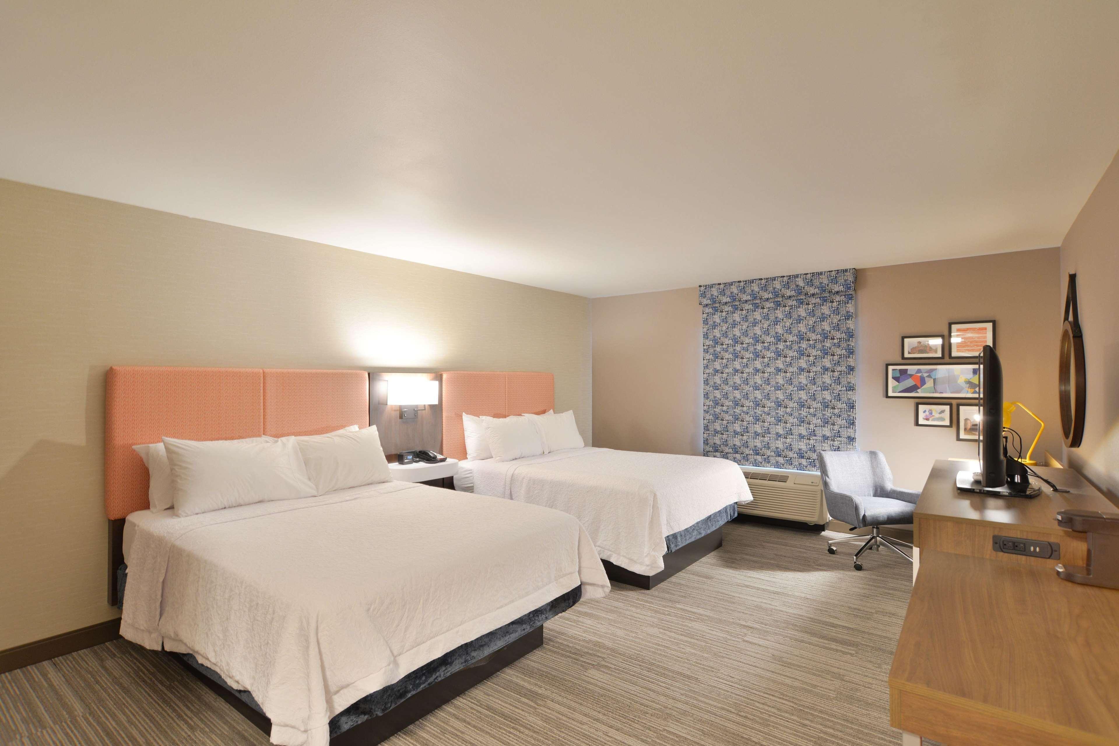 Hampton Inn & Suites Menomonie-Uw Stout Екстер'єр фото