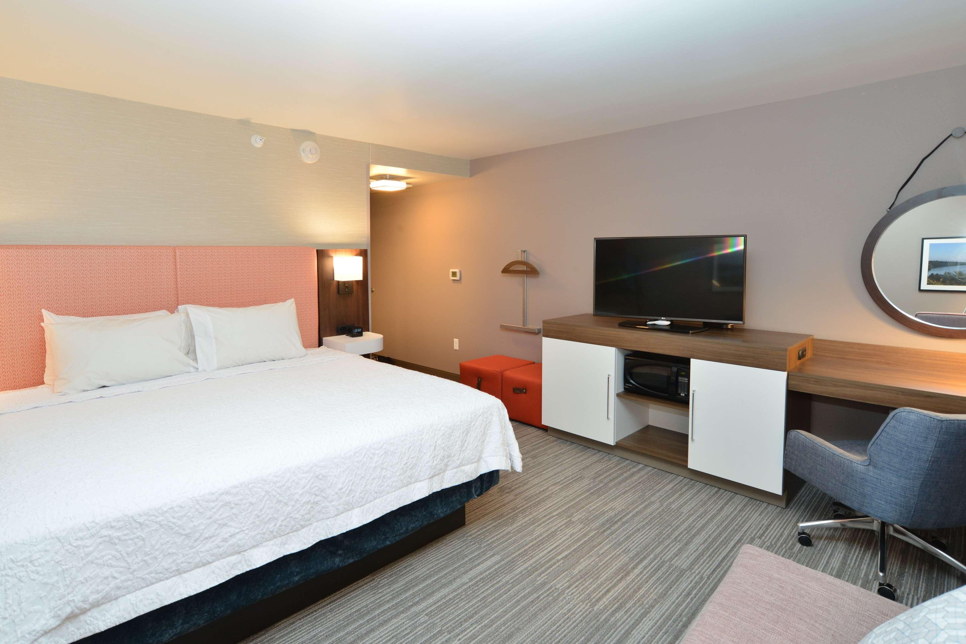 Hampton Inn & Suites Menomonie-Uw Stout Екстер'єр фото