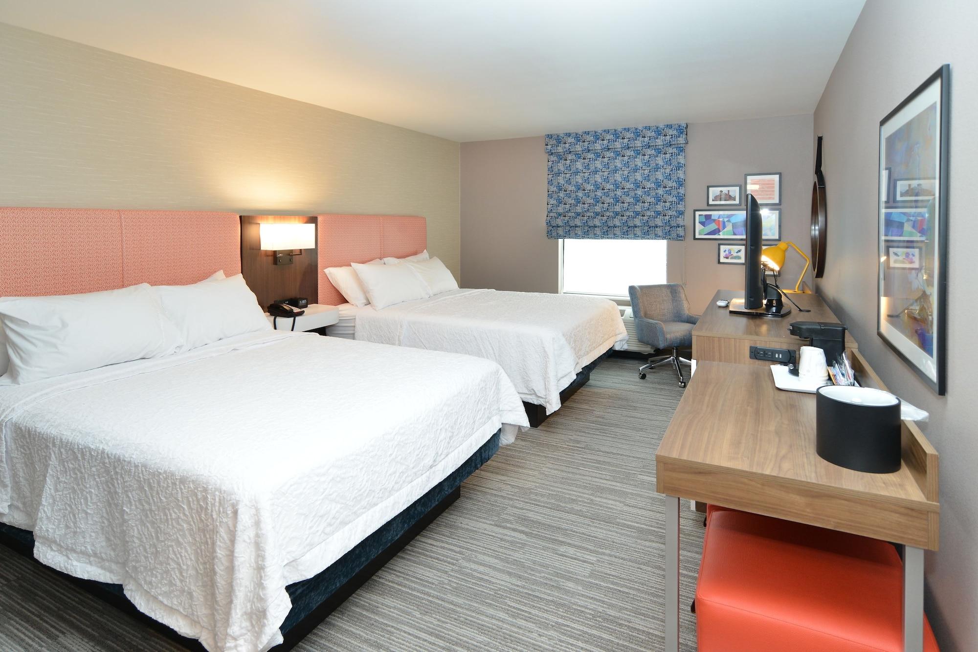 Hampton Inn & Suites Menomonie-Uw Stout Екстер'єр фото