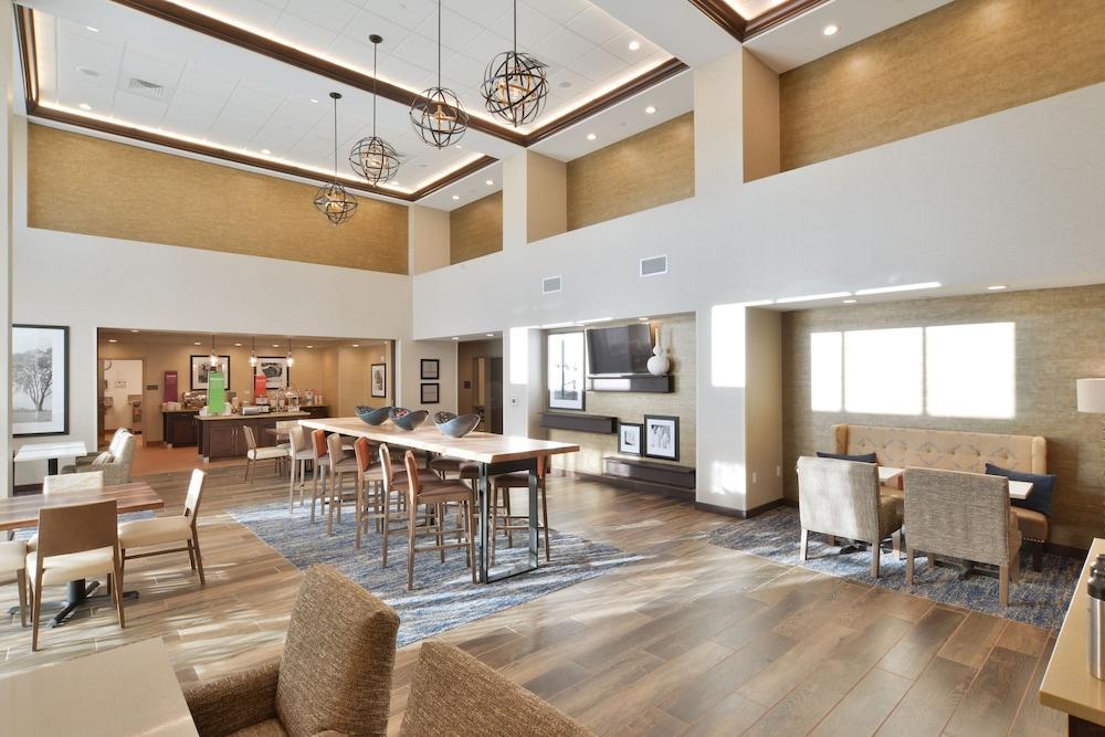 Hampton Inn & Suites Menomonie-Uw Stout Екстер'єр фото